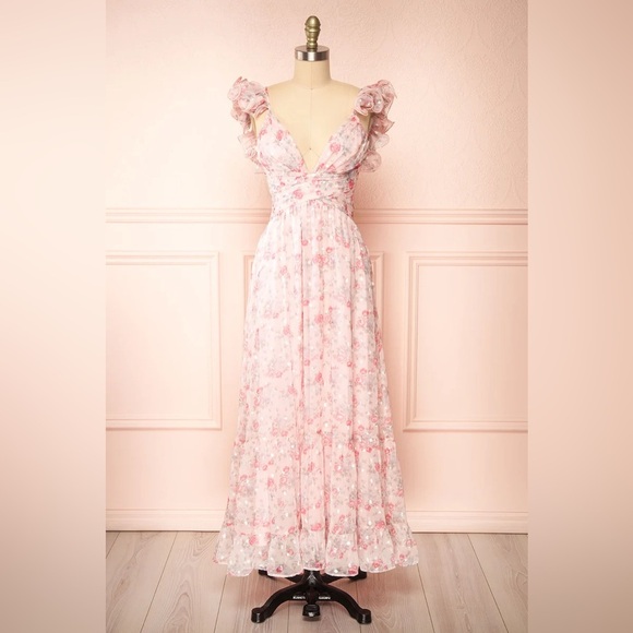 Storia Dresses & Skirts - Stunning Pink Floral Maxi Dress